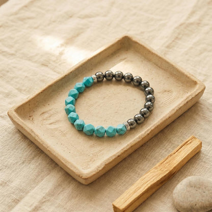 Pulsera de Piedra Preciosa (Turquesa Magnética): Protección Activa y Canalización de Abundancia (Mineral Natural)