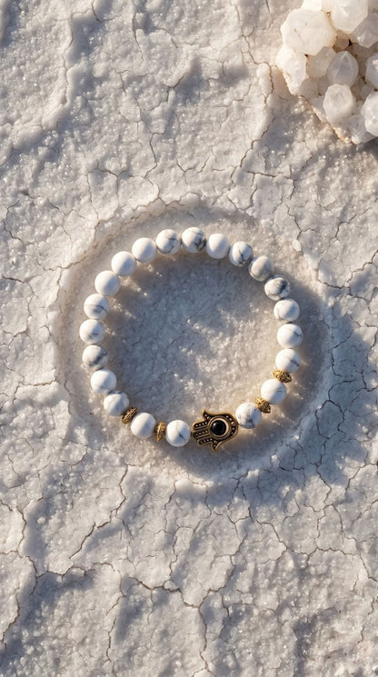 Pulsera de Piedra Preciosa (Hamsa de Oro / Piedra Blanca): Protección Divina, Claridad Espiritual y Elegancia Radiante (Mineral Natural)