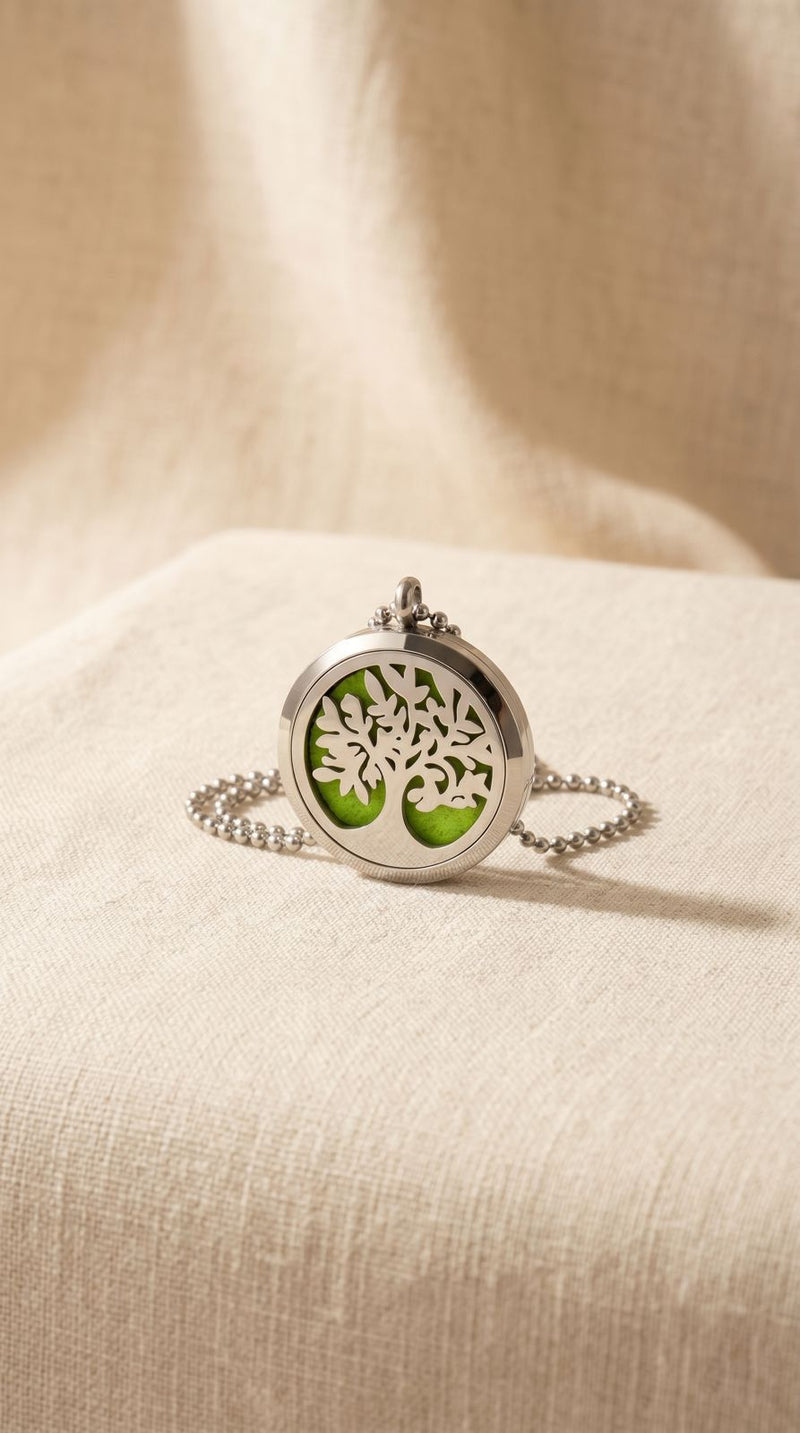 Collar Difusor de Aromaterapia (Árbol de la Vida - 30mm): Conexión Sagrada, Expansión Cósmica y Alivio Holístico Portátil (Acero Inoxidable)